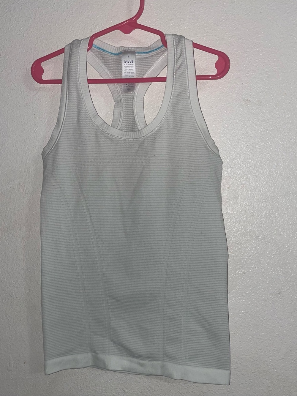 Ivivva Fly Tech Racerback sleeve - Picture 2 of 4